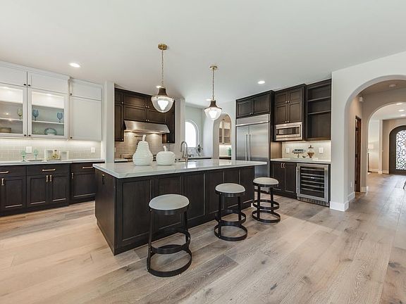3rd image of 1150 Norval Way