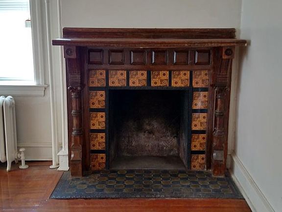 4th image of 107 W Harvey St Floor 1
