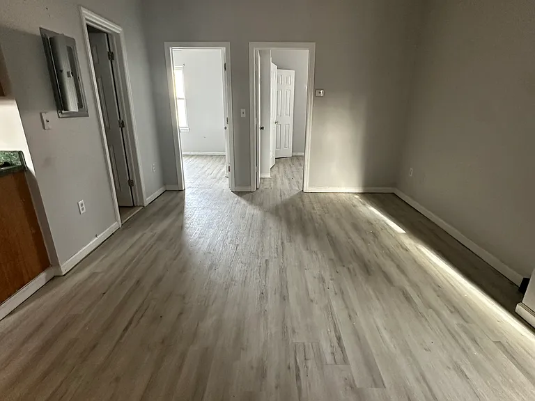 660 S Park St #2 — Photo 4