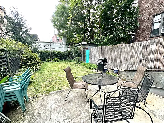 Rented by Native Real Estate LLC | media 16