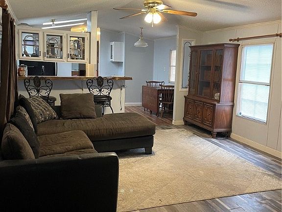 5th image of 36 Granite Dr