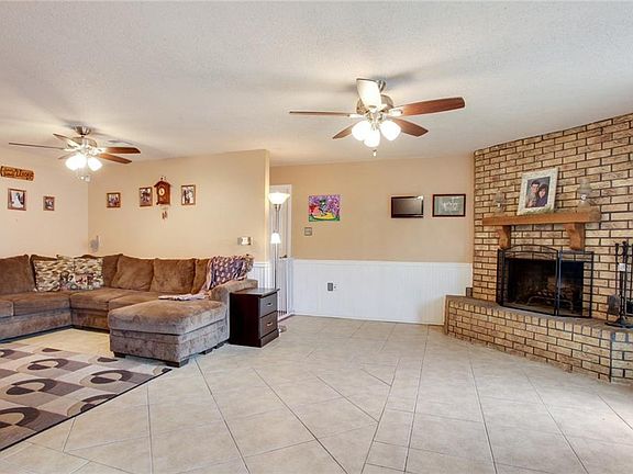 4th image of 2504 Buccaneer Dr