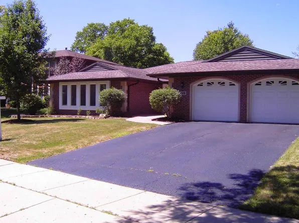 216 Wyoma Ln, Schaumburg, IL 60193