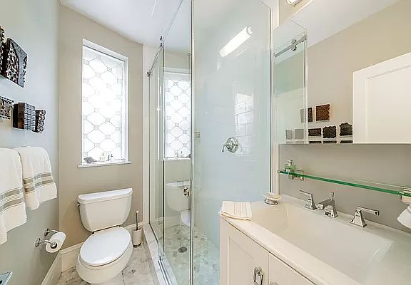 4th image of 425 E 50th St #8G