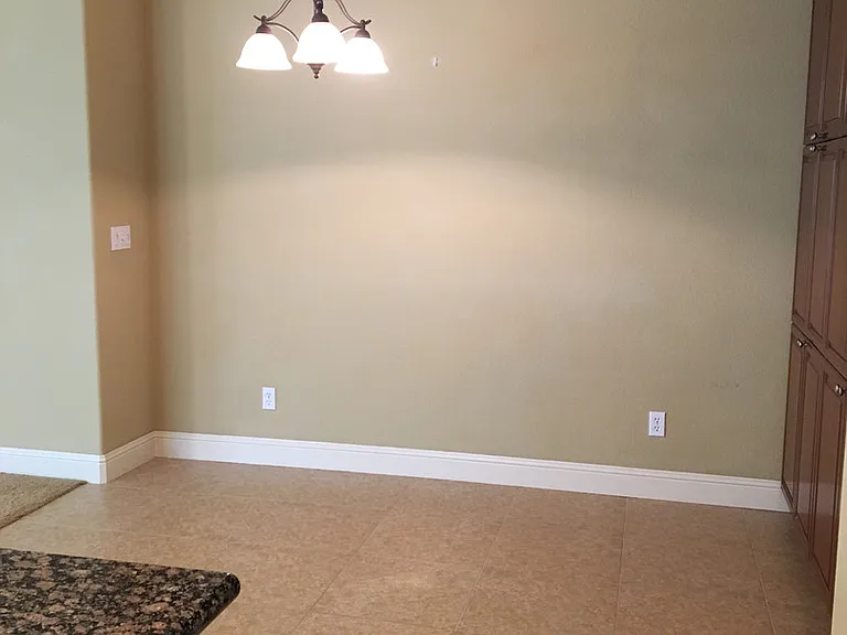833 Hildebrand Cir — Photo 4