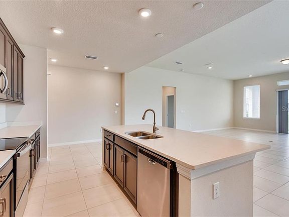 3rd image of 13413 Palmera Vista Dr #320