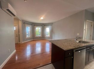 66 Ring St #1F, Providence, RI 02909
