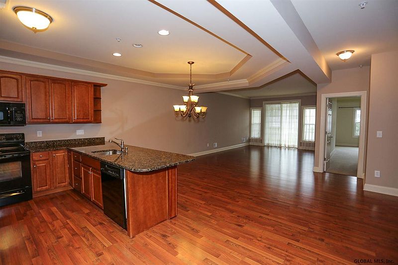 2nd image of 902 VLY POINTE Drive