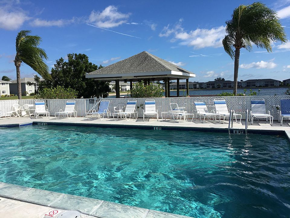 Community pool