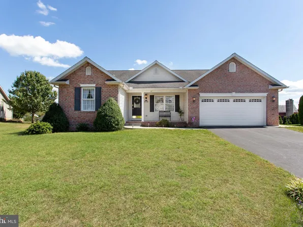 254 Hillside Dr, East Berlin, PA 17316