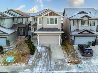 3235 16th Ave NW, Edmonton, AB T6T 0T8