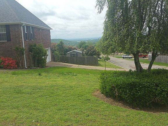 5th image of 3104 Mitchell Dr