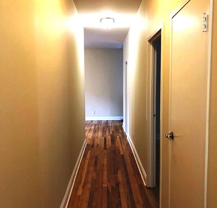 1st image of 150 W 47th St APT 5C