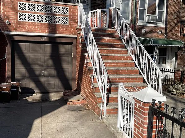 831 Avenue Z, Brooklyn, NY 11235