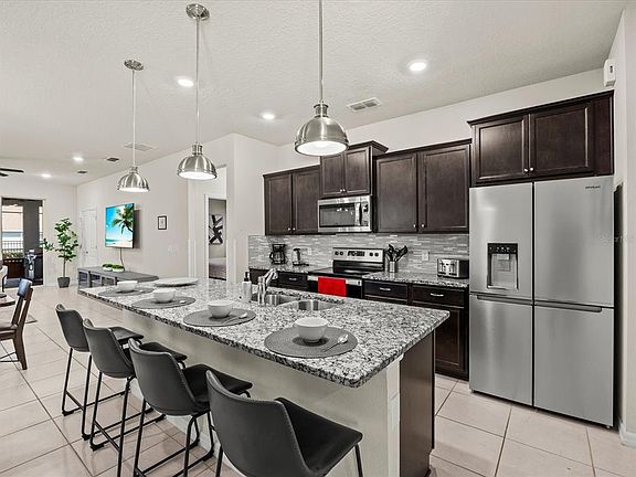 4th image of 3281 LILAC WAY