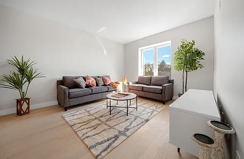 932 Broadway #305 Photo 1