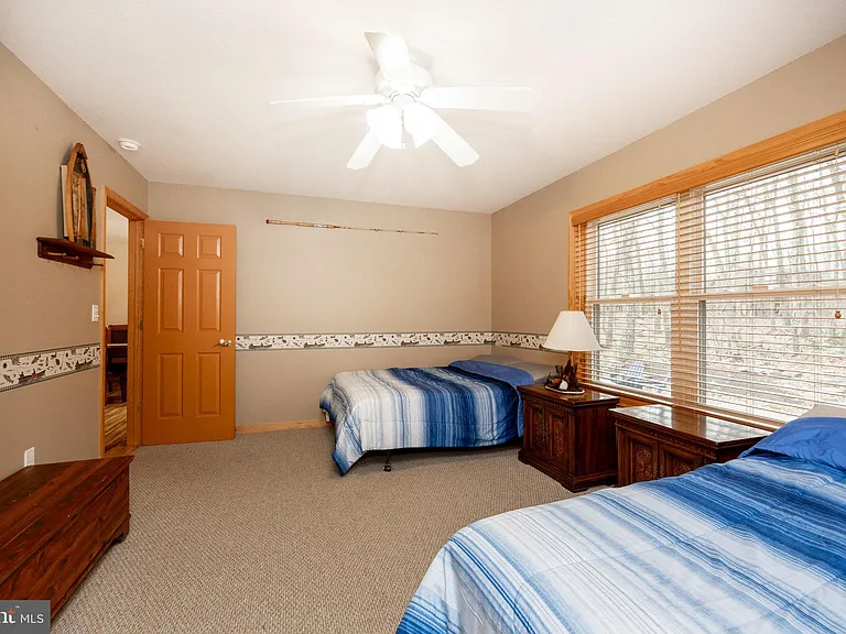 1212 Acacia Dr — Photo 37