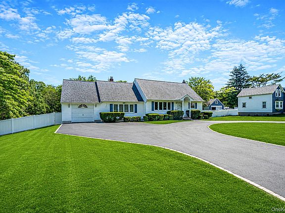 5th image of 376 S Country Road