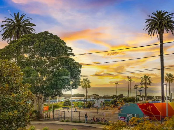 165 Mozart Ave, Cardiff, CA 92007