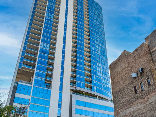 303 W Ohio St APT 2807, Chicago, IL 60654