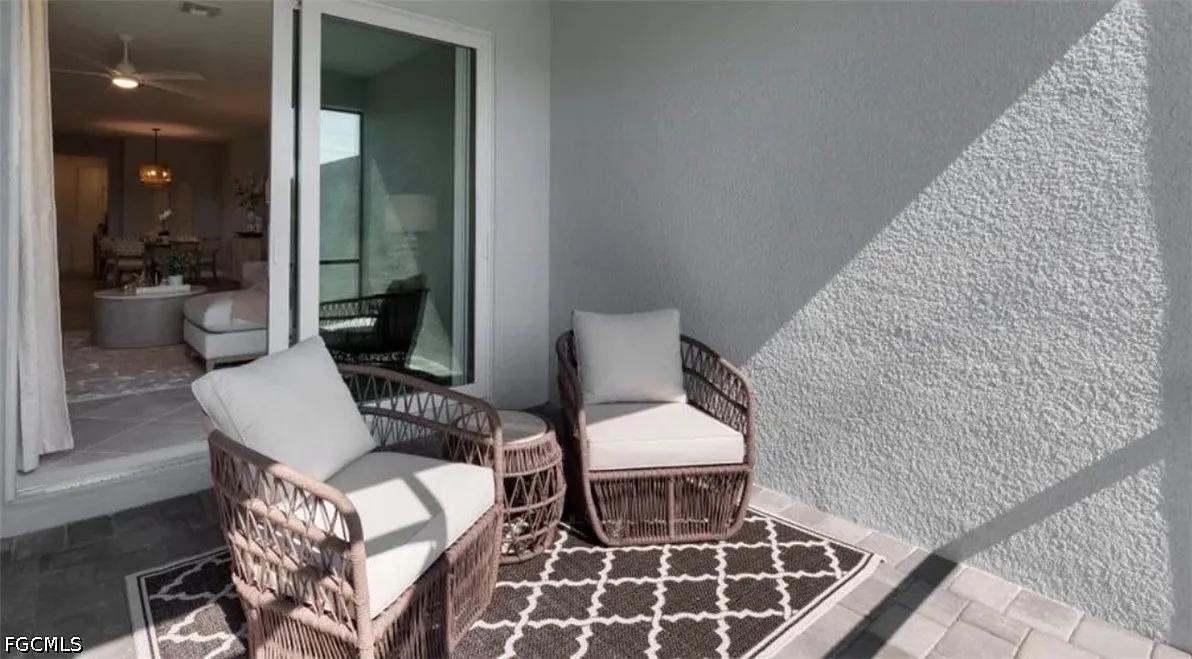 2 bed, 2.0 bath, 1564 sqft, $2,050 — Photo 4