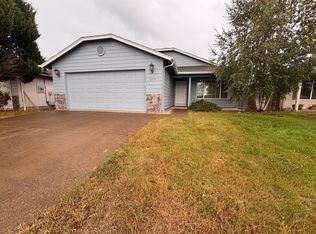 2777 Concord Ct SE, Albany, OR 97322