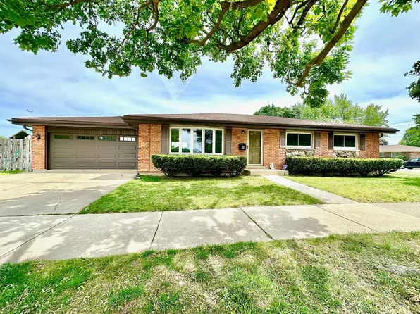 635 Victoria Ln, Wood Dale, IL 60191