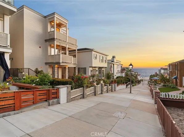 220 20th St, Manhattan Beach, CA 90266