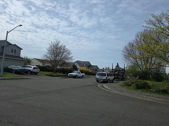 5th image of 2284 Waterford St SE