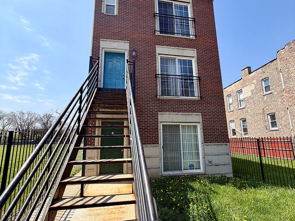1st image of 1528 S Avers Ave #3