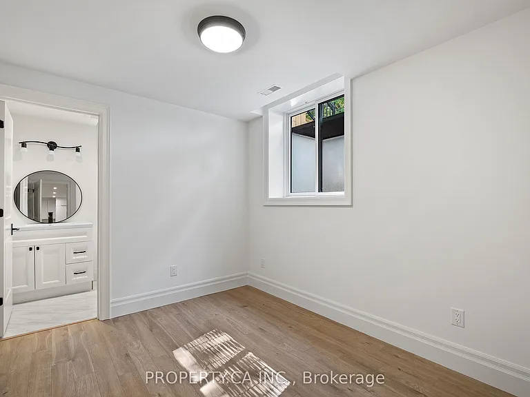 119 Invermay Ave — Photo 11