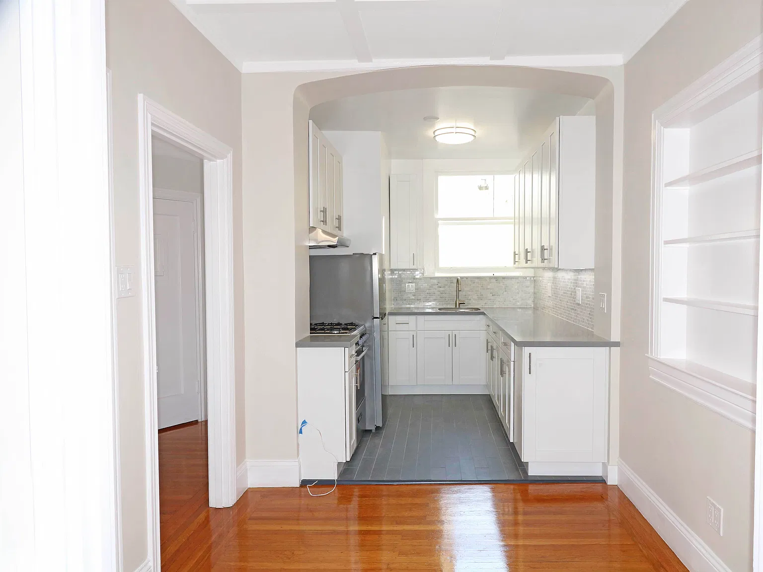 Studio, 600 sqft, $4,600 — Photo 4