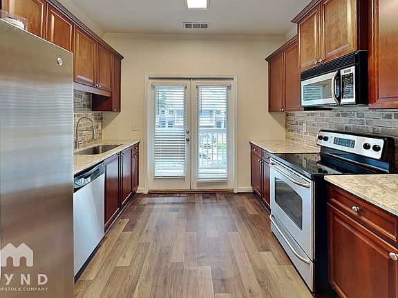 2nd image of 1112 Liberty Pkwy NW
