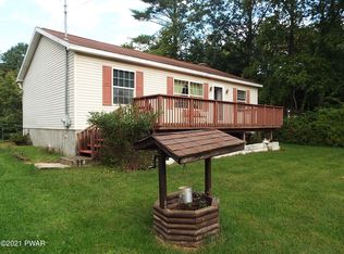 179 Aspen Rd, Dingmans Ferry, PA 18328