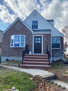 187-20 Peck Ave, Fresh Meadows, NY, 11365