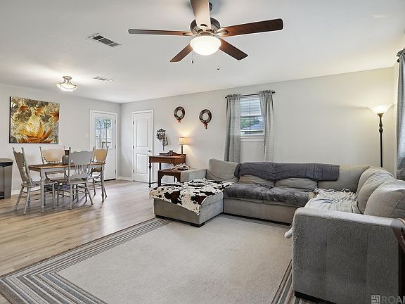 4th image of 12233 Oakline Acres
