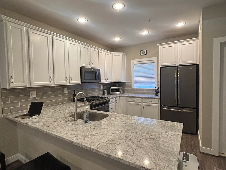 2302 Cobble Hill Ter — Photo 8