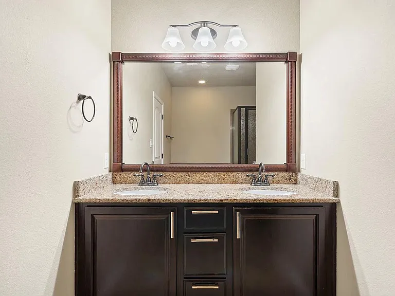7324 Bandera Ranch Trl #B — Photo 22