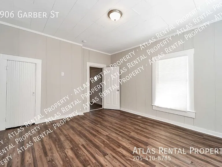 1906 Garber St — Photo 9
