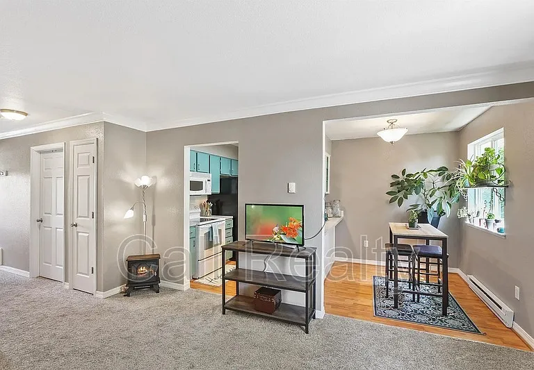 222 N Hutchinson Rd #304 — Photo 7