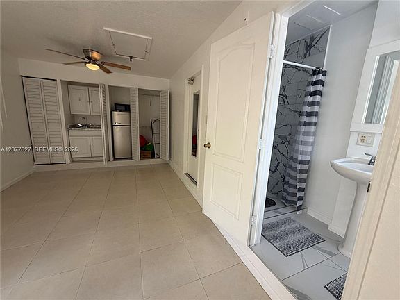 3rd image of 16467 SW 50th Ter