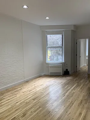 Rented by Compass | media 14