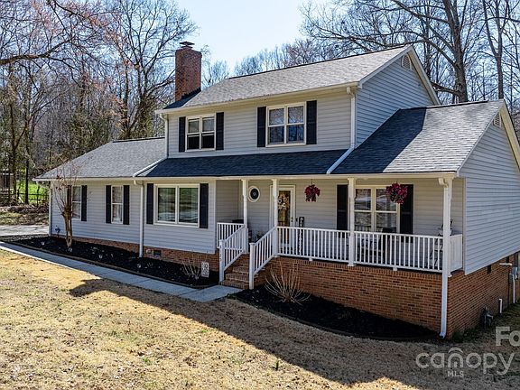 2nd image of 8125 Appaloosa Ln