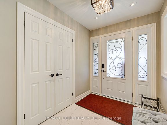 4th image of 6 Averill Cres