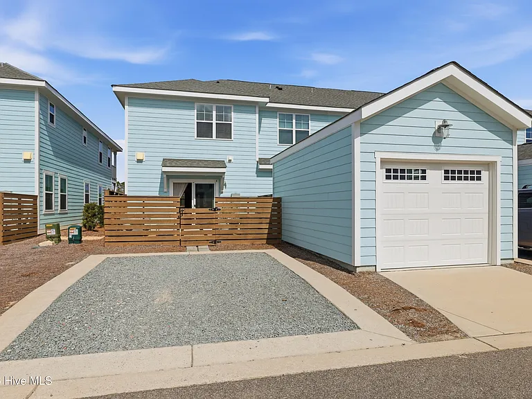 4744 Siddons Dr — Photo 31