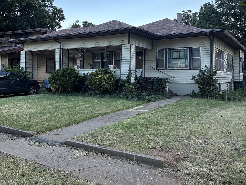 1st image of 809 S Grand Ave