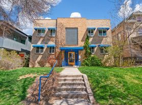 1140 N Marion St