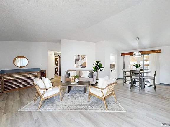 5th image of 271 S 25th Avenue