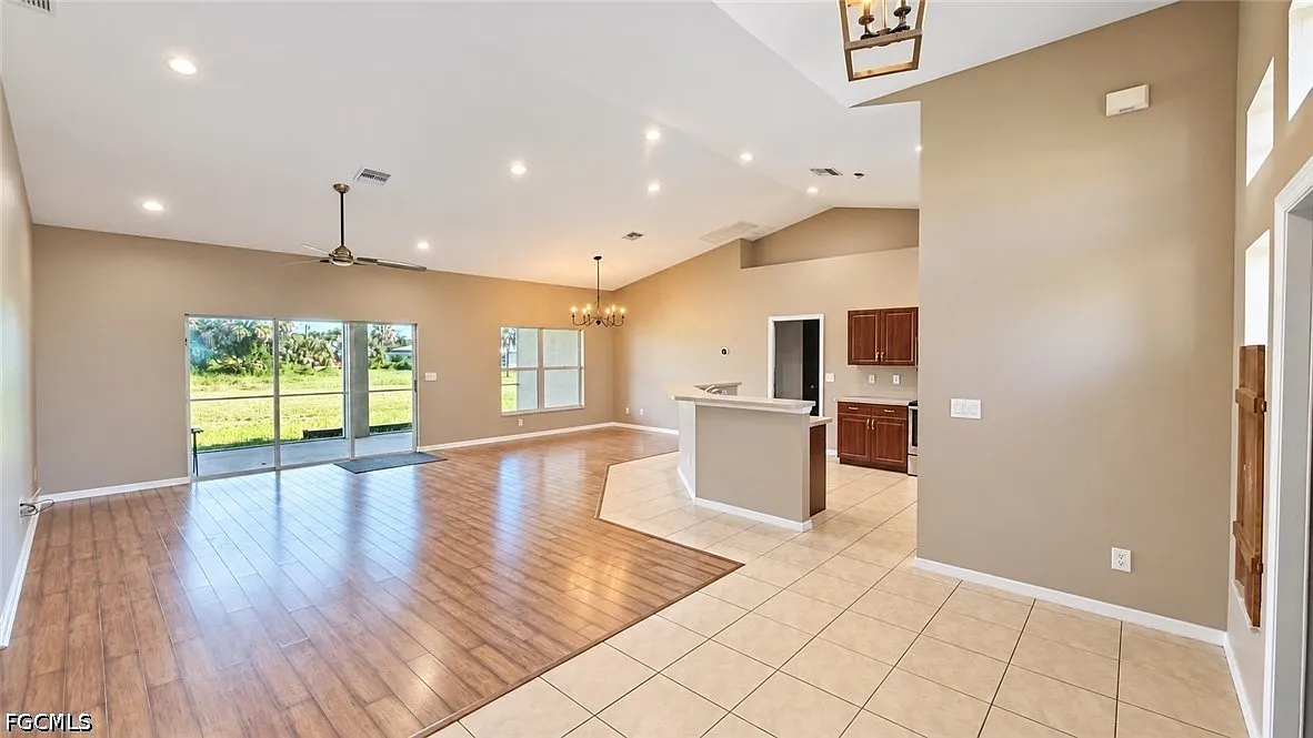 4 bed, 2.0 bath, 1953 sqft, $2,000 — Photo 4
