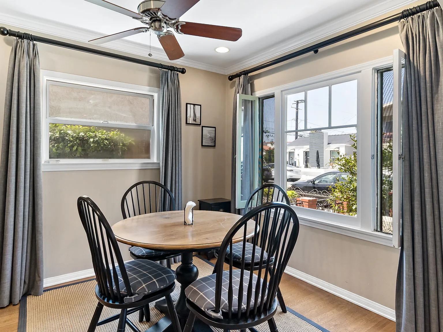 2 bed, 1015 sqft, $4,250 — Photo 4